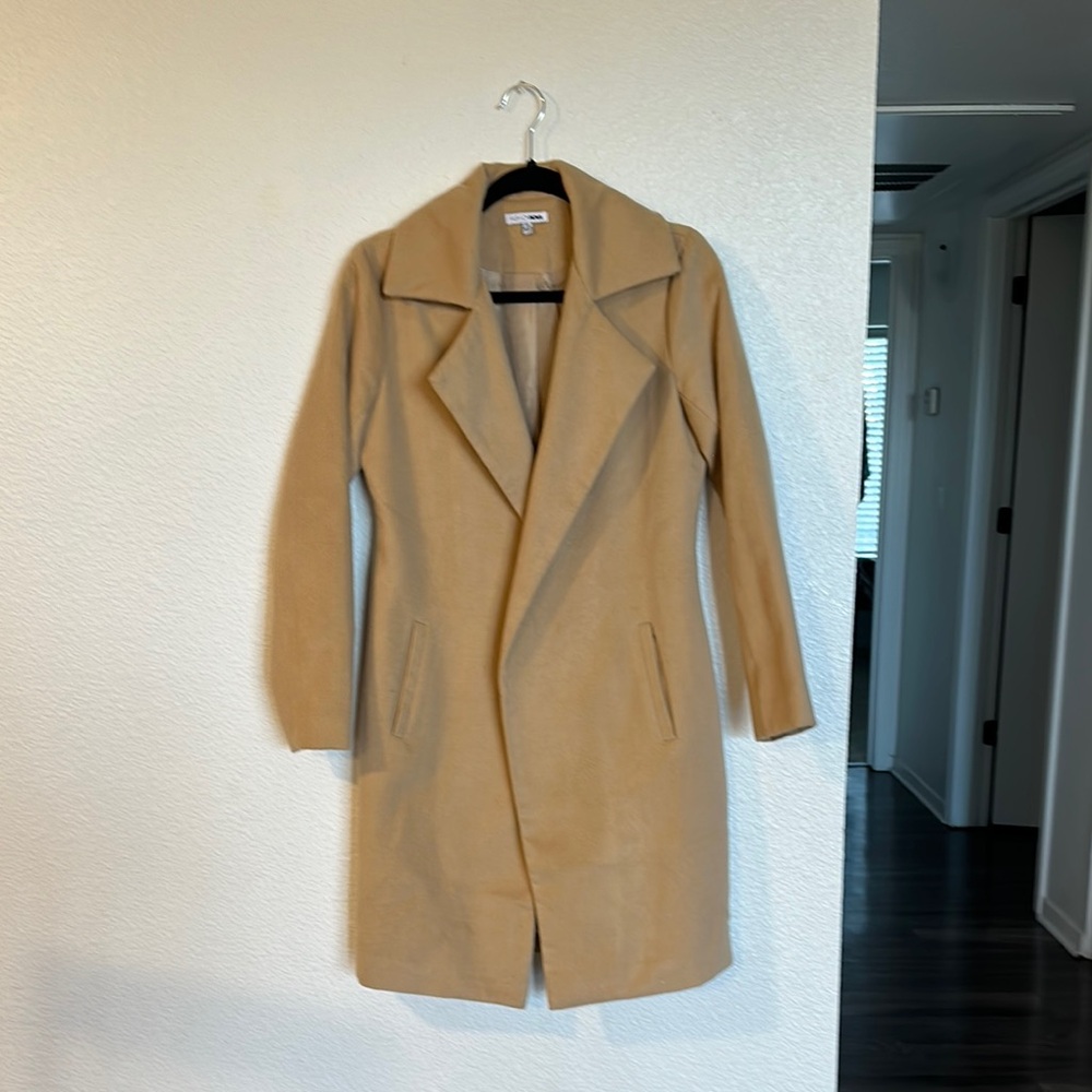 Elegant Tan Women's Coat